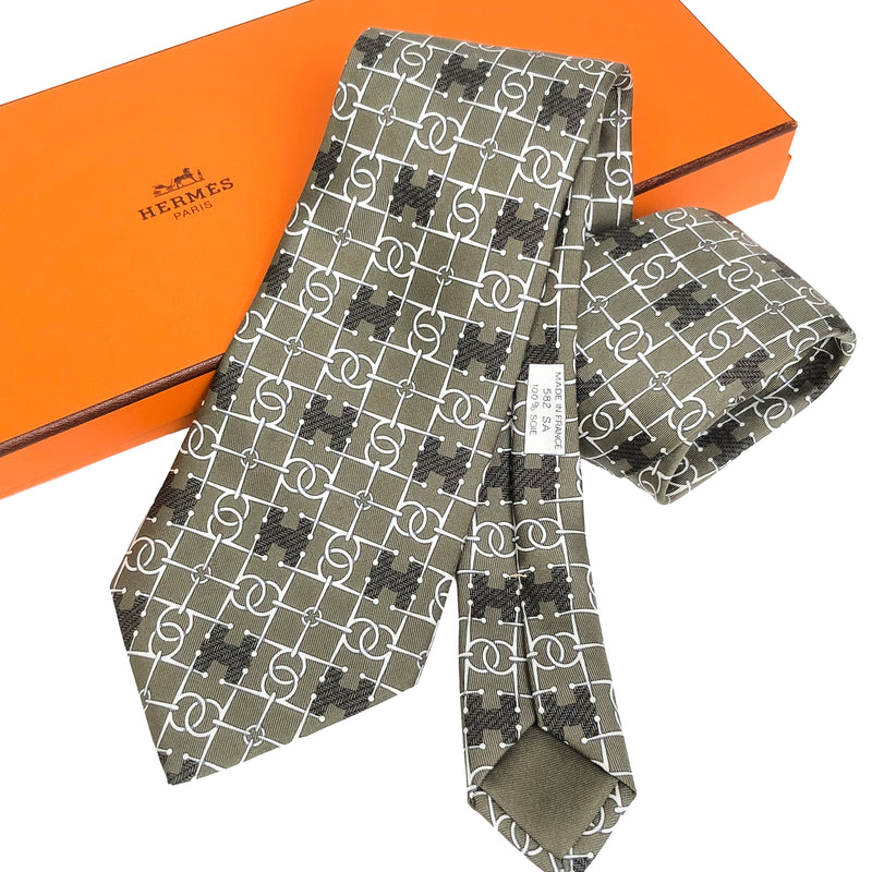 Hermes Silk Necktie 582 SA Vintage "H" Pattern 