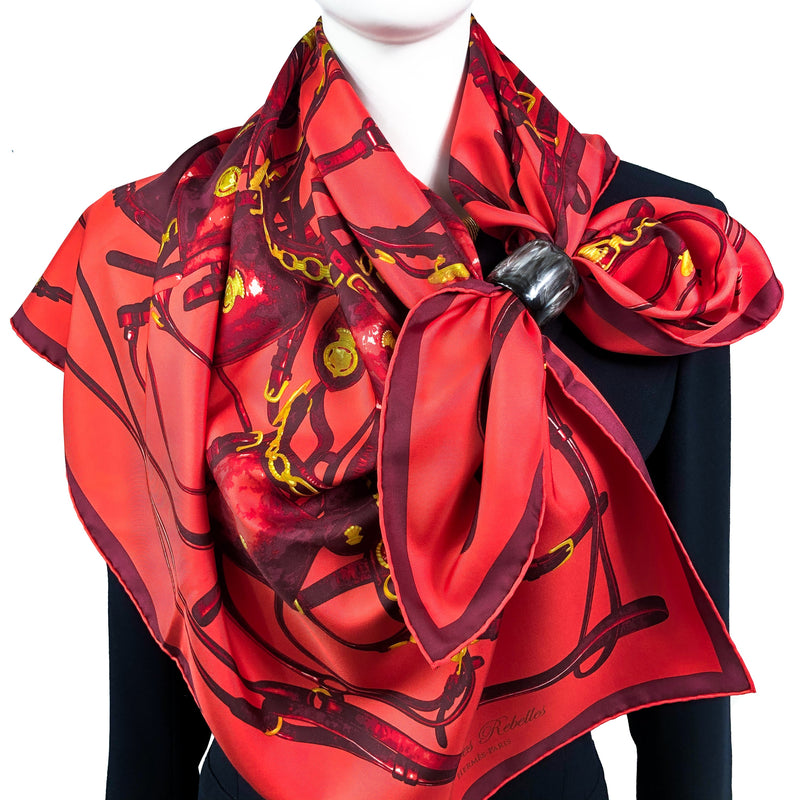 Anneau Luxe Moderne Horn Scarf Ring w/Hermes scarf
