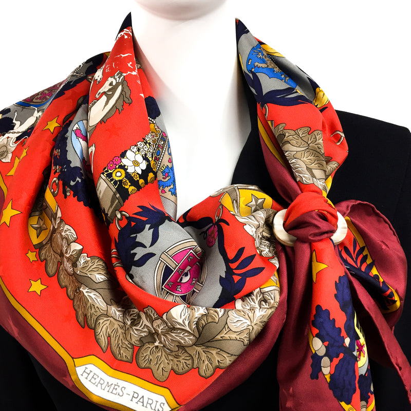 Moyenne Luxe Horn Scarf Ring with HERMES Emblemes de l'Europe