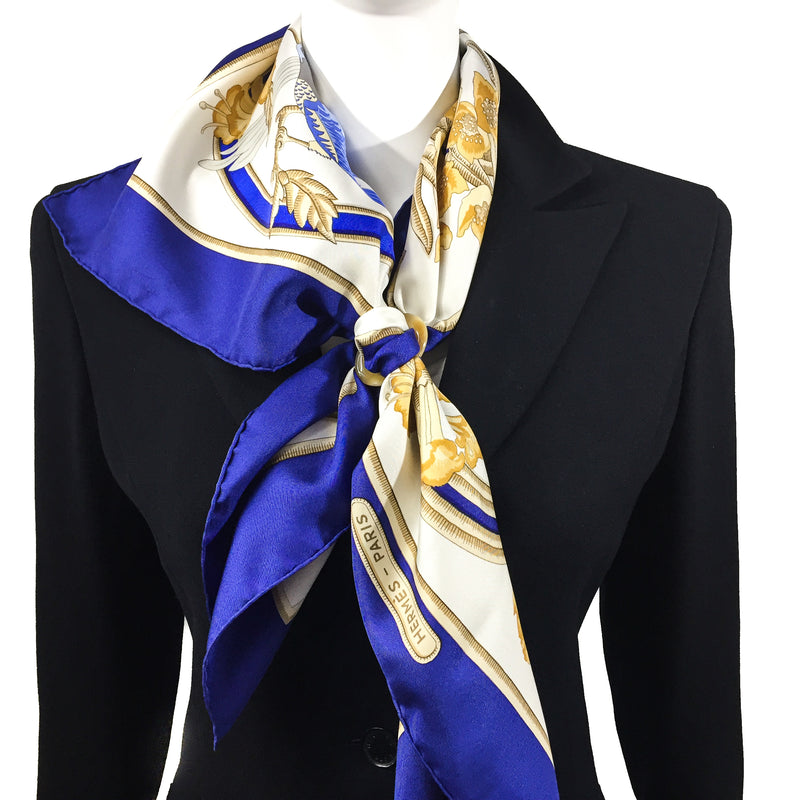 Anneau Classique Petit Horn Scarf Ring with HERMES Scarf Caraibes