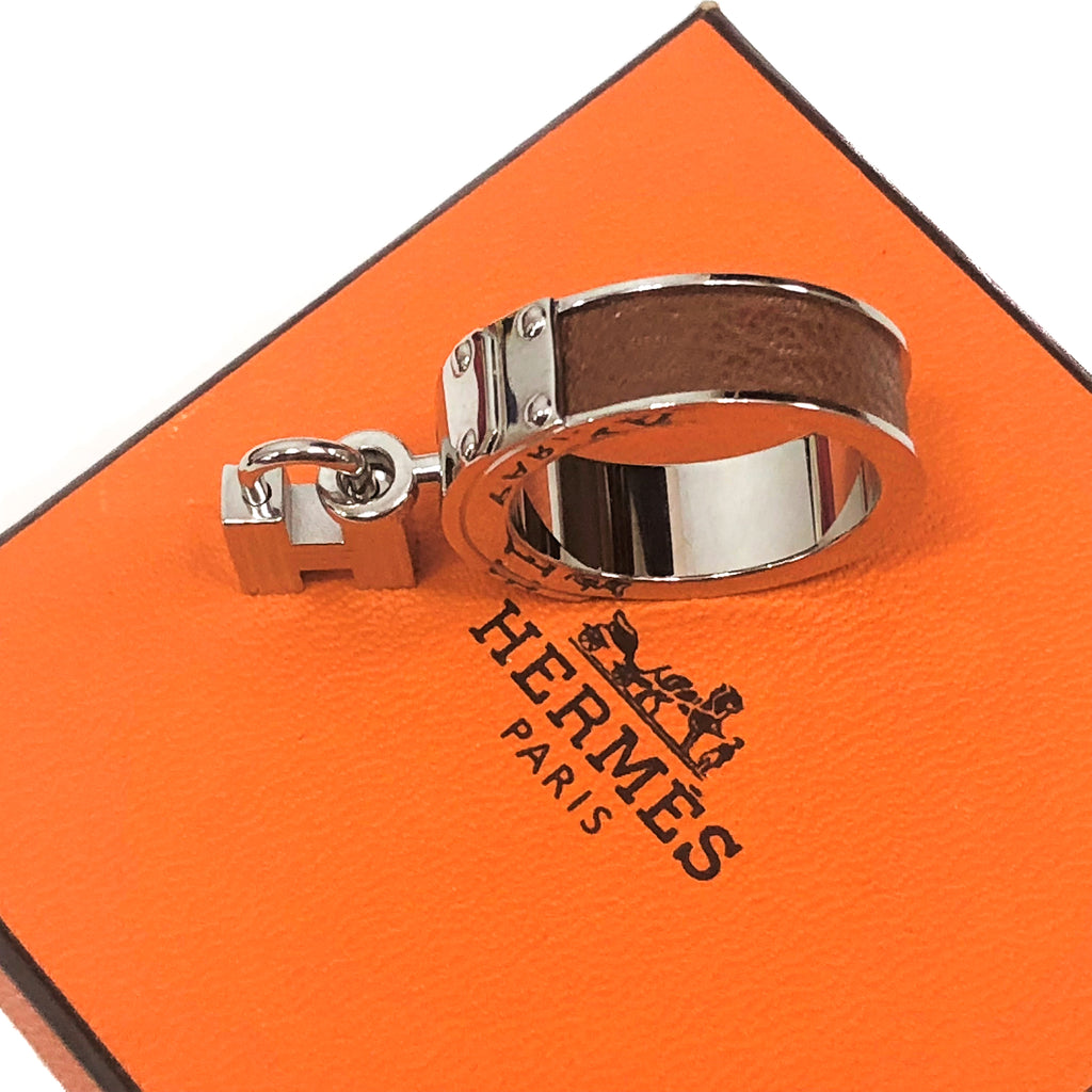 Hermès Women's Kelly Motif Scarf Ring
