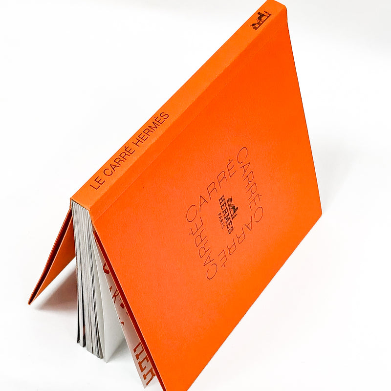 Hermès Le Carre Mini Booklet - Softcover 2002