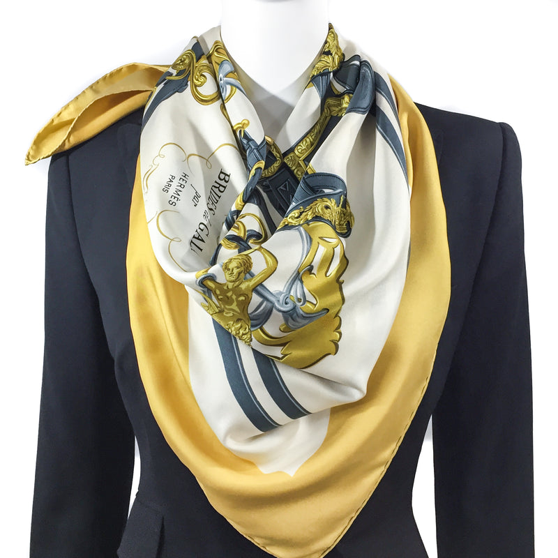 Authentic Vintage Hermes Silk Scarf Brides De Gala – Carre de Paris