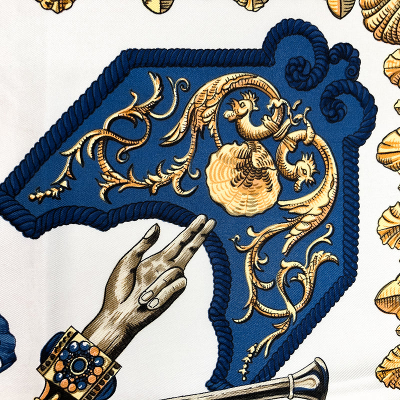 Hermes Silk Scarf Louis XIV - Ludovicus Magnus Vintage – Carre de Paris