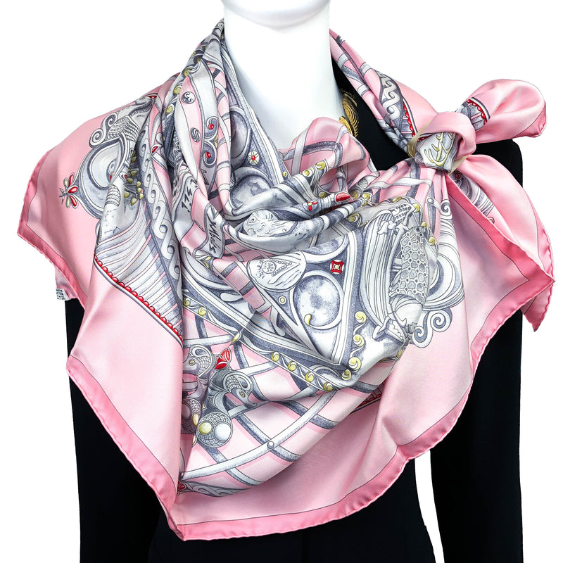 Monnaies et Symboles des Parisii Hermes silk twill scarf in pink